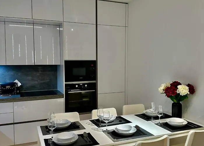 The Peony Apartment In Smichov, Prague 5