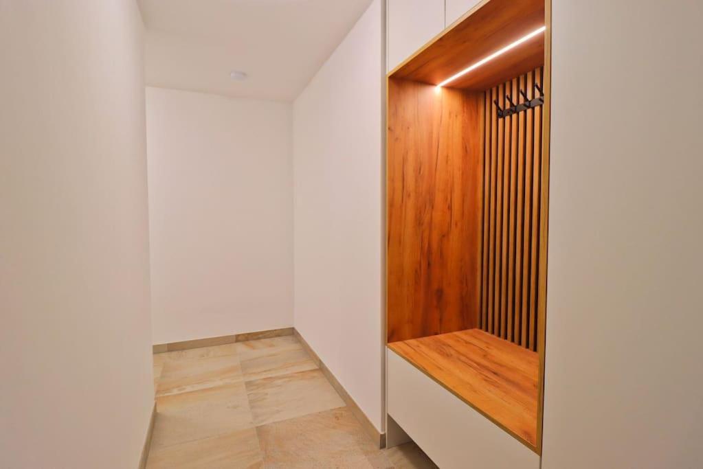 דירה The Peony In Smichov, 5 *